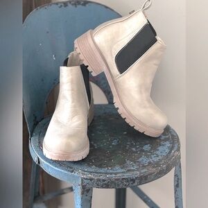 Seven 7 Gold Ankle Billie Boots. Women’s Sz. 11. Utilitarian | Military | EUC